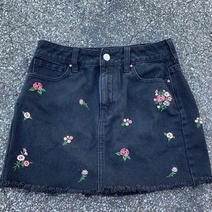 Black Pacsun Jean Skirt with Pink Roses